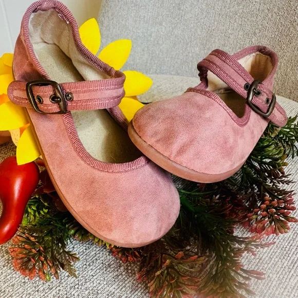 Pink Suede Shoes - Picture 3 of 4